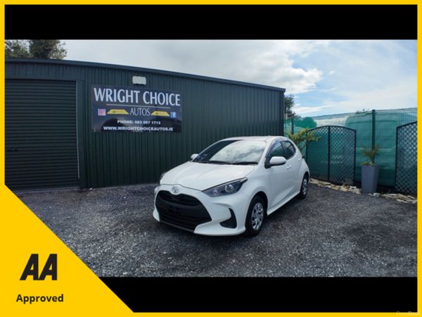 Toyota Yaris Hatchback, Petrol, 2020, White