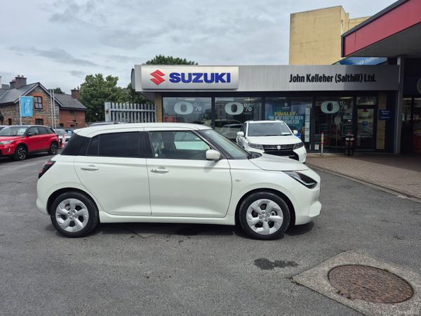Suzuki Swift Hatchback, Petrol Hybrid, 2026, White