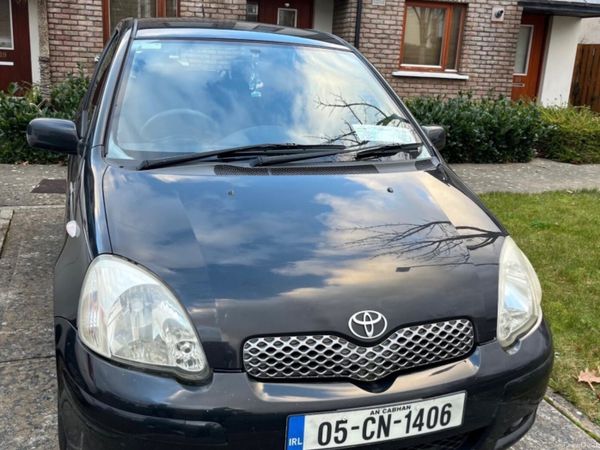 Toyota Yaris Hatchback, Petrol, 2005, Black