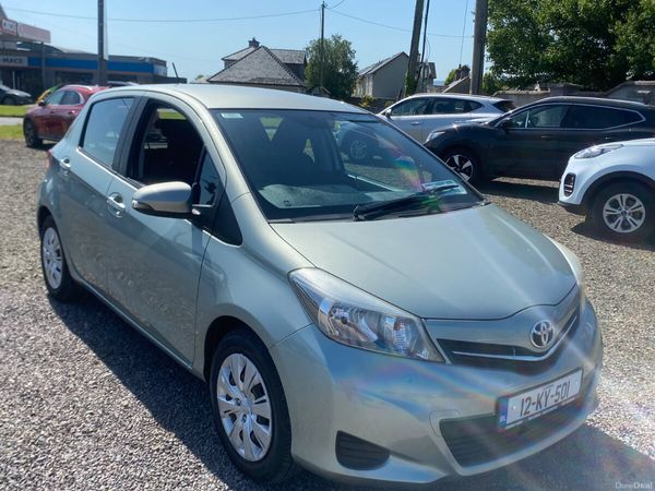 Toyota Yaris Hatchback, Petrol, 2012, Green
