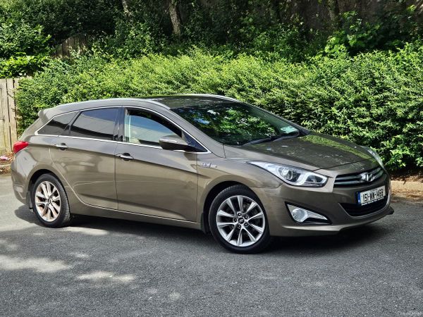 Hyundai i40 Estate/Jeep, Diesel, 2015, Beige