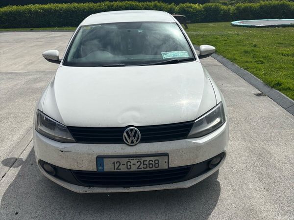 Volkswagen Jetta Saloon, Diesel, 2012, White