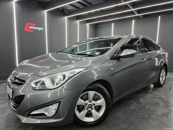 Hyundai i40 Saloon, Diesel, 2014, Silver