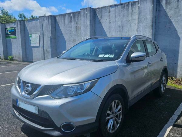 Nissan Qashqai Hatchback, Diesel, 2016, Silver