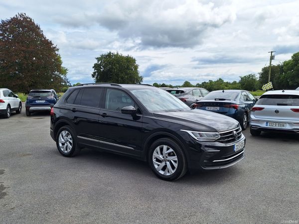 Volkswagen Tiguan SUV, Diesel, 2023, Black