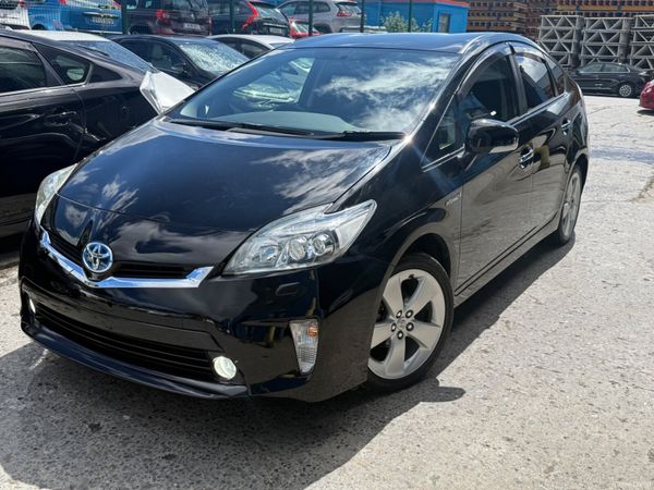 Toyota Prius Hatchback, Petrol Hybrid, 2015, Black