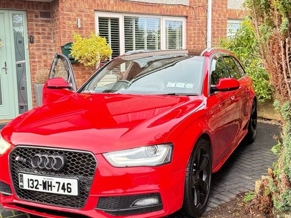 Audi A4 Estate, Diesel, 2013, Red