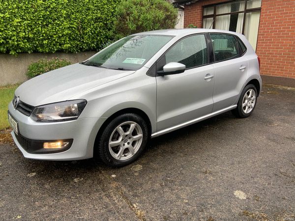 Volkswagen Polo Hatchback, Petrol, 2010, Silver