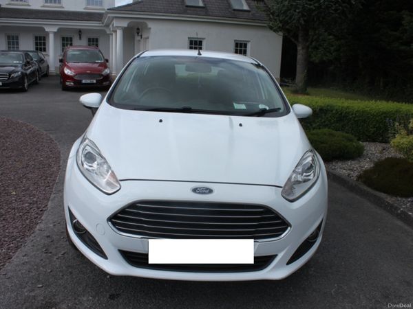 Ford Fiesta Hatchback, Petrol, 2013, White