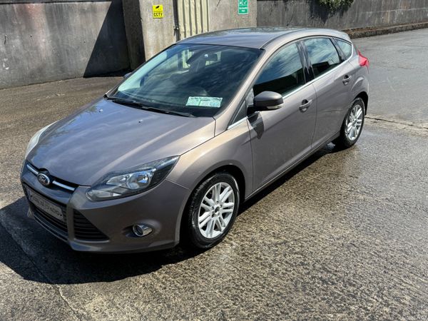 Ford Focus Hatchback, Diesel, 2013, Brown