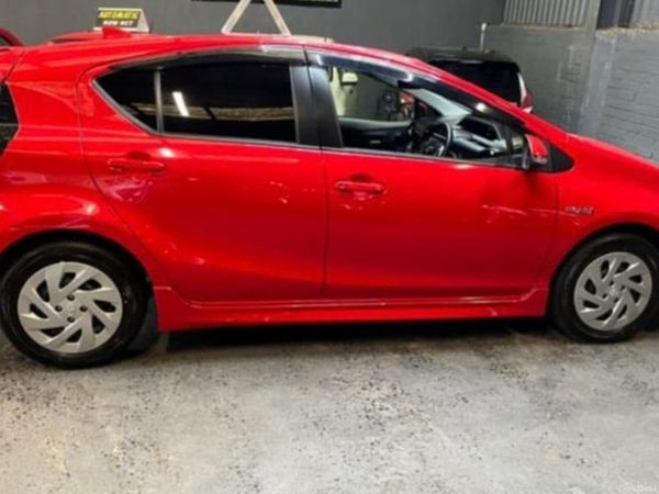 Toyota Aqua Hatchback, Petrol Hybrid, 2015, Red