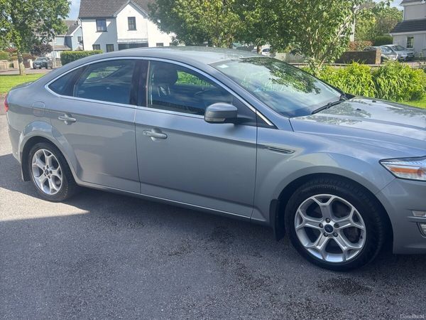 Ford Mondeo Hatchback, Diesel, 2013, Grey
