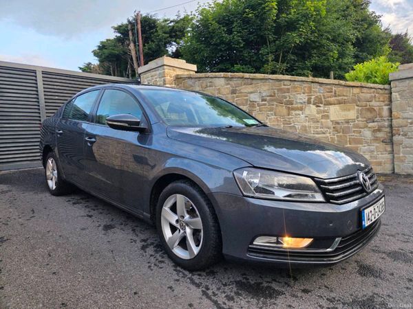 Volkswagen Passat Saloon, Diesel, 2014, Grey