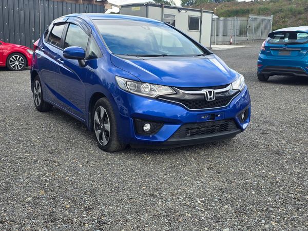 Honda Fit Hatchback, Petrol Hybrid, 2015, Blue