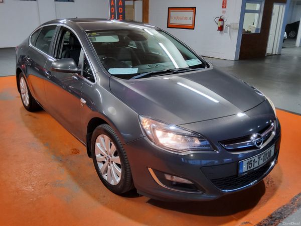 Opel Astra Saloon, Diesel, 2015, Grey