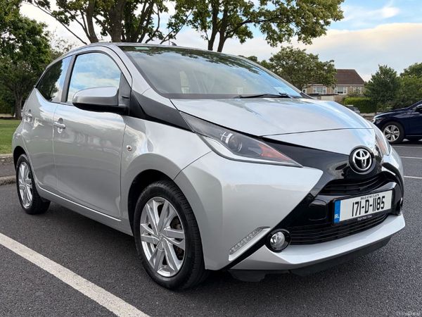 Toyota Aygo Hatchback, Petrol, 2017, Grey