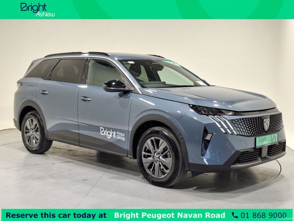 Peugeot 5008 MPV, Petrol, 2026, Blue