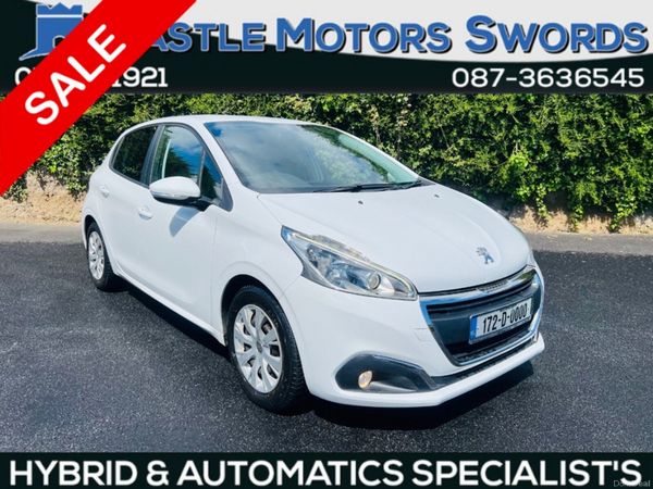 Peugeot 208 Hatchback, Petrol, 2017, White