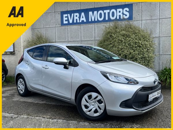 Toyota Aqua Hatchback, Petrol Hybrid, 2022, Silver