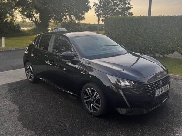 Peugeot 208 Hatchback, Petrol, 2023, Black