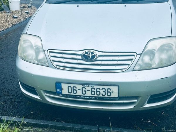Toyota Corolla Saloon, Petrol, 2006, Silver