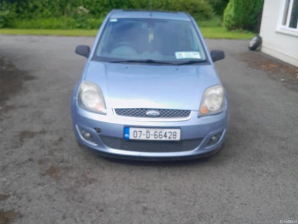 Ford Fiesta Hatchback, Petrol, 2007, Blue