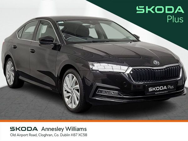 Skoda Octavia Saloon, Diesel, 2023, Black