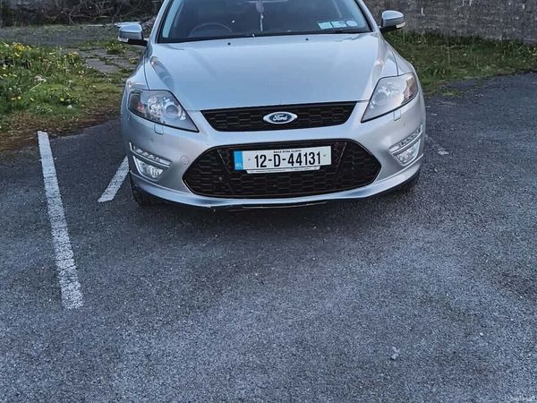 Ford Mondeo Hatchback, Diesel, 2012, Silver