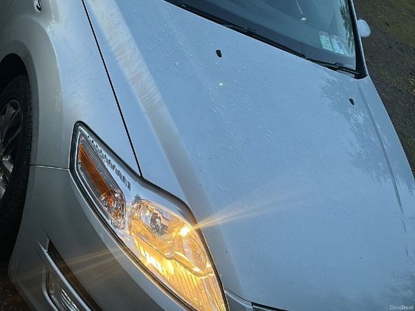 Ford Mondeo Hatchback, Diesel, 2010, Silver