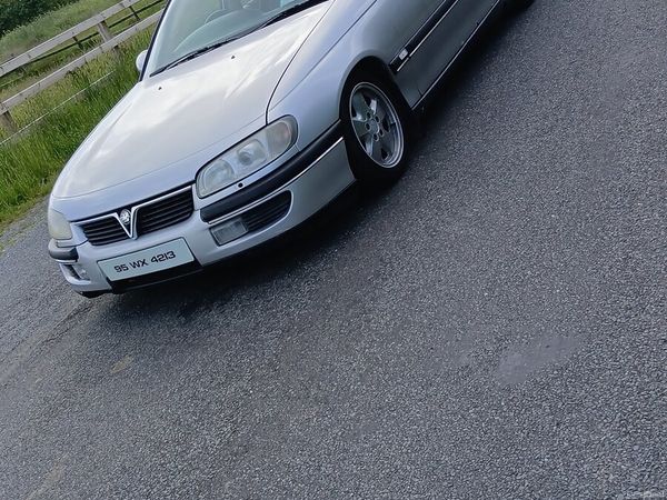 Vauxhall Other Saloon, Petrol, 1995, Grey