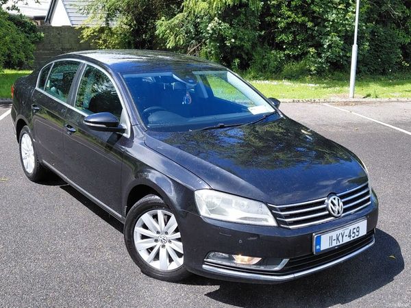 Volkswagen Passat Saloon, Diesel, 2011, Black