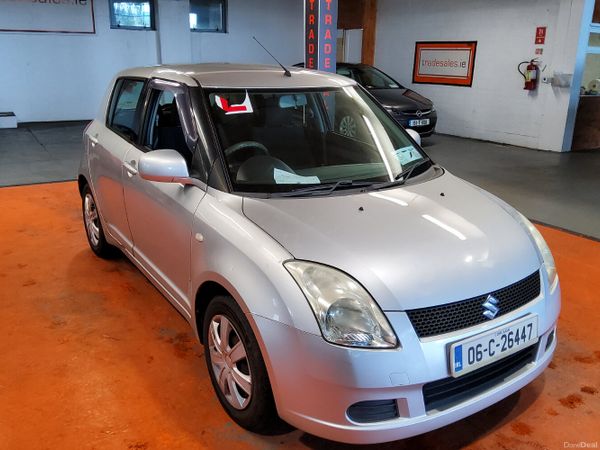 Suzuki Swift Hatchback, Petrol, 2006, Silver