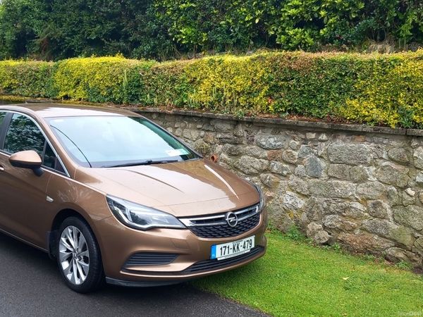 Opel Astra Hatchback, Petrol, 2017, Brown