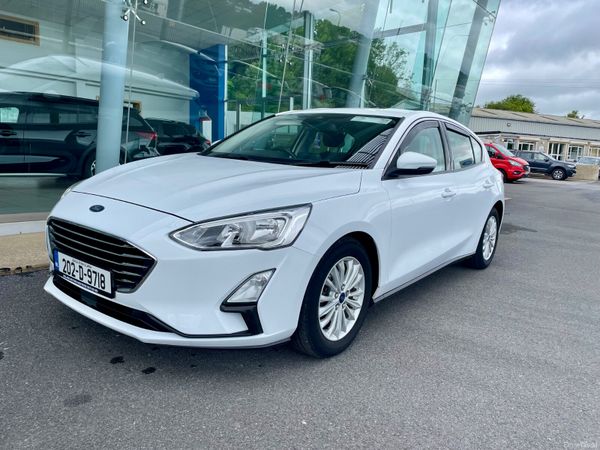 Ford Focus Hatchback, Petrol, 2020, White