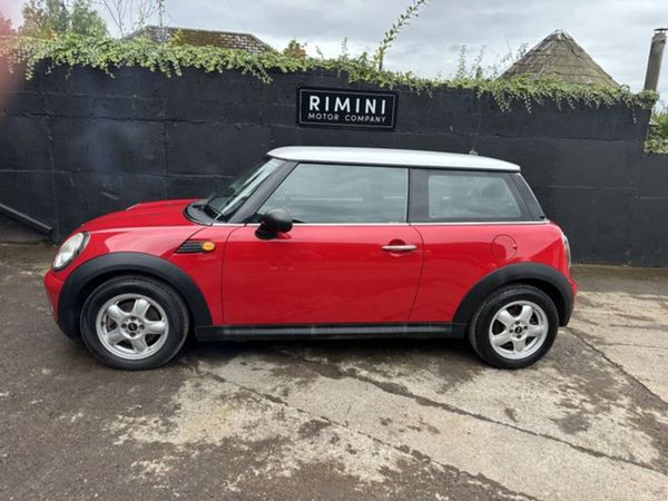 Mini Cooper Hatchback, Petrol, 2010, Red