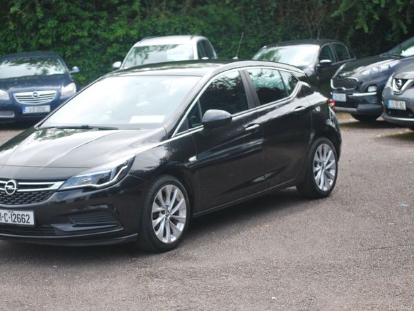 Opel Astra Hatchback, Petrol, 2016, Black