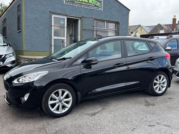 Ford Fiesta Hatchback, Petrol, 2018, Black