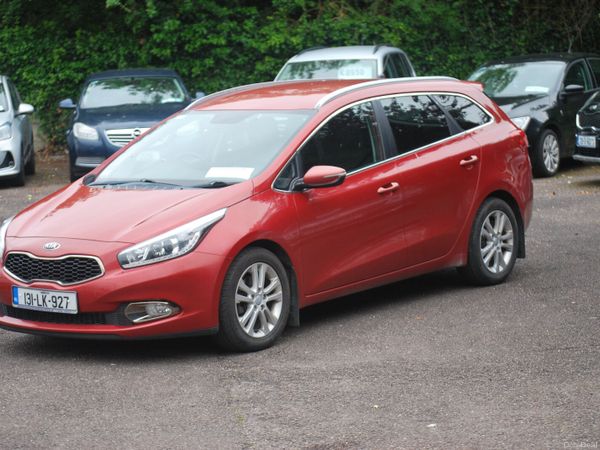 Kia Ceed Estate/Jeep, Diesel, 2013, Red