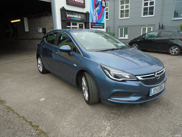 Opel Astra Hatchback, Diesel, 2017, Blue