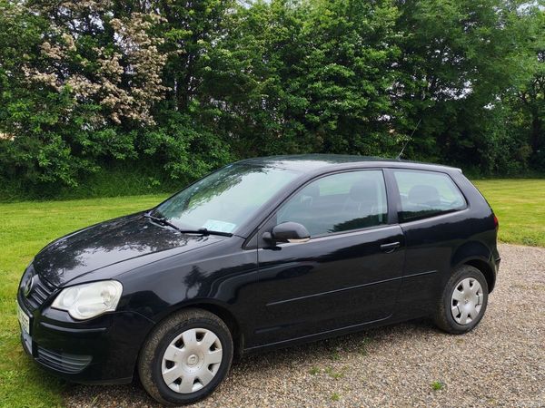 Volkswagen Polo Hatchback, Petrol, 2008, Black