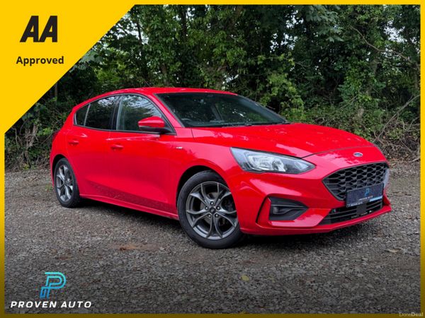 Ford Focus Hatchback, Petrol Hybrid, 2020, Red