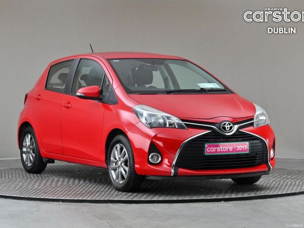Toyota Yaris Hatchback, Petrol, 2017, Red