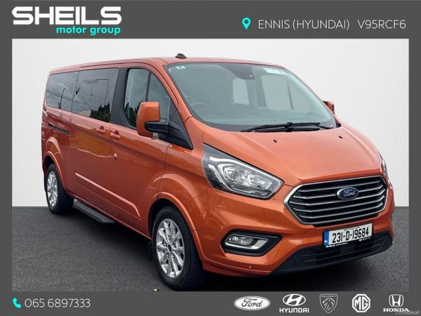 Ford Tourneo Custom MPV, Diesel, 2023, Orange