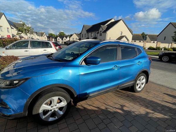 Nissan Qashqai MPV, Diesel, 2018, Blue