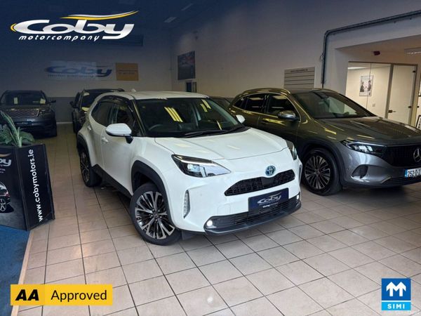 Toyota Yaris Cross Estate, Petrol Hybrid, 2022, Black