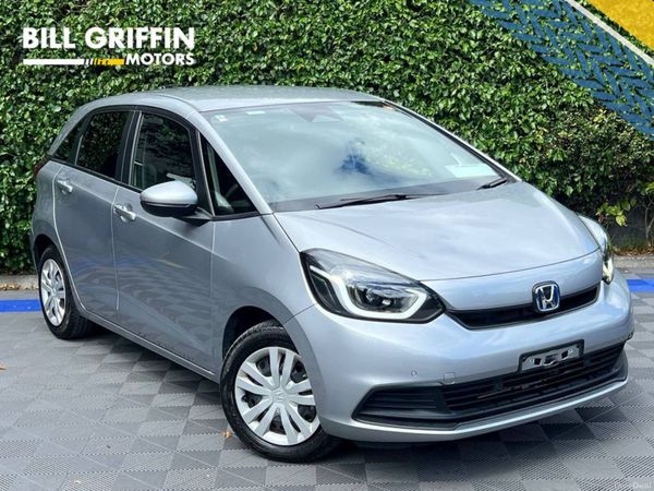 Honda Fit Hatchback, Petrol Hybrid, 2023, Silver