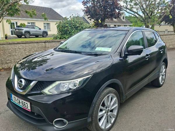 Nissan Qashqai SUV, Diesel, 2017, Black
