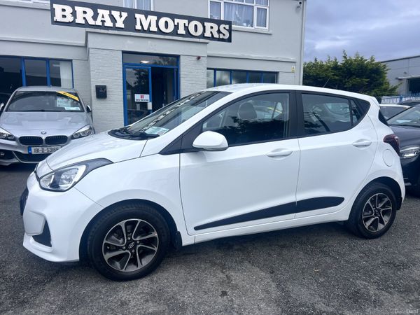 Hyundai i10 Hatchback, Petrol, 2018, White