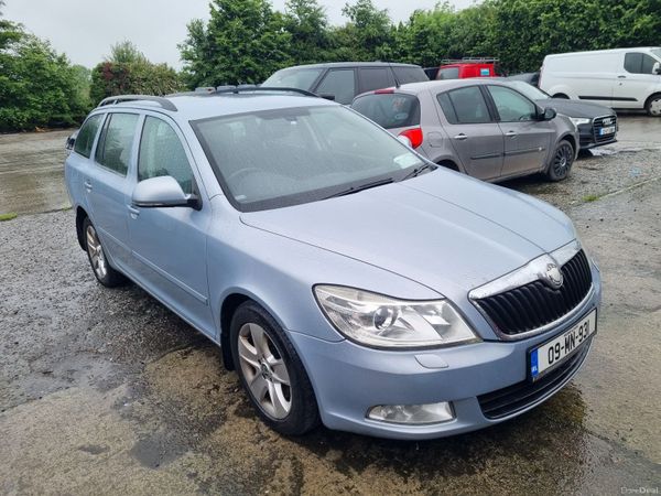 Skoda Octavia Estate, Diesel, 2009, Blue