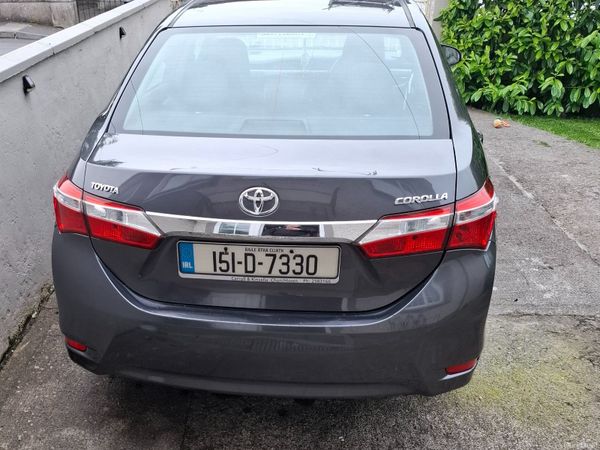 Toyota Corolla Saloon, Diesel, 2015, Grey